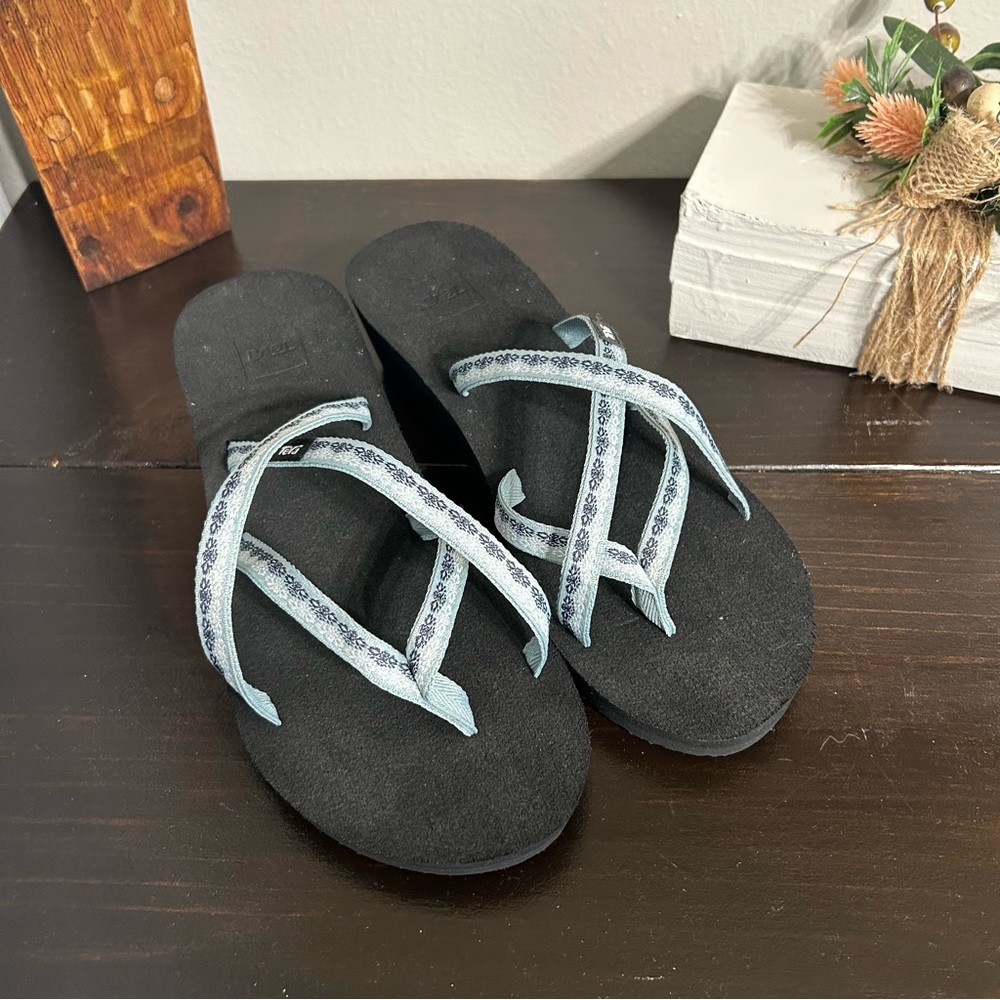 Teva Sandals - NWOT - Size 10 - Picture 2 of 6